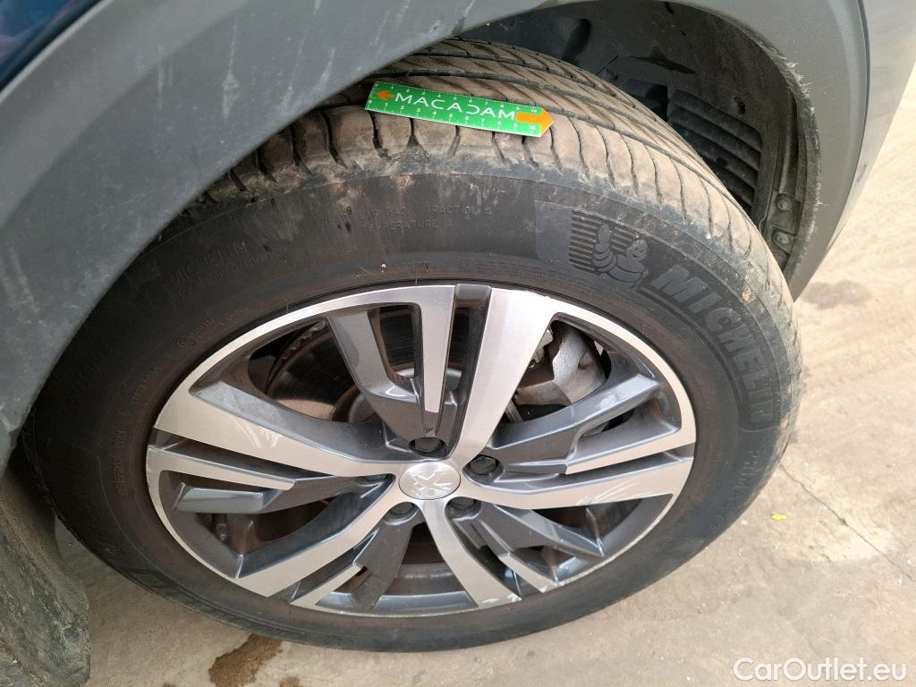  Peugeot  3008 PEUGEOT  2020 5P SUV 16 HYBRID 225 EEAT8 Allure Pack #22