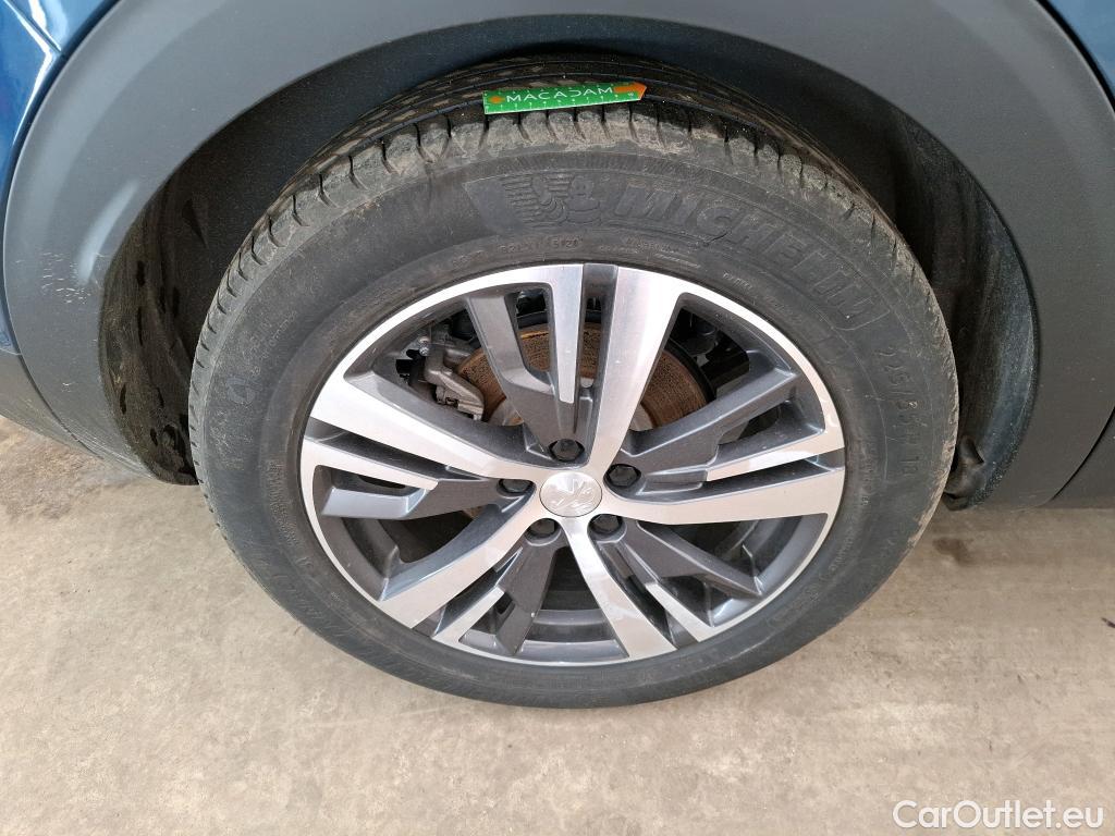  Peugeot  3008 PEUGEOT  2020 5P SUV 16 HYBRID 225 EEAT8 Allure Pack #24
