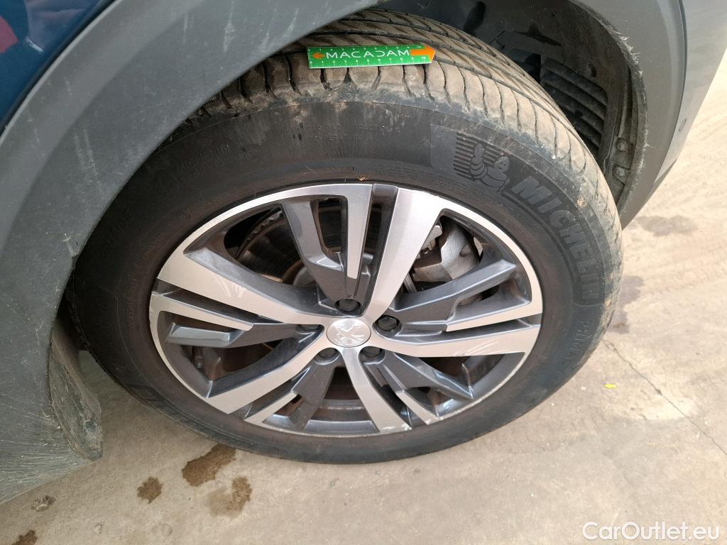  Peugeot  3008 PEUGEOT  2020 5P SUV 16 HYBRID 225 EEAT8 Allure Pack #1