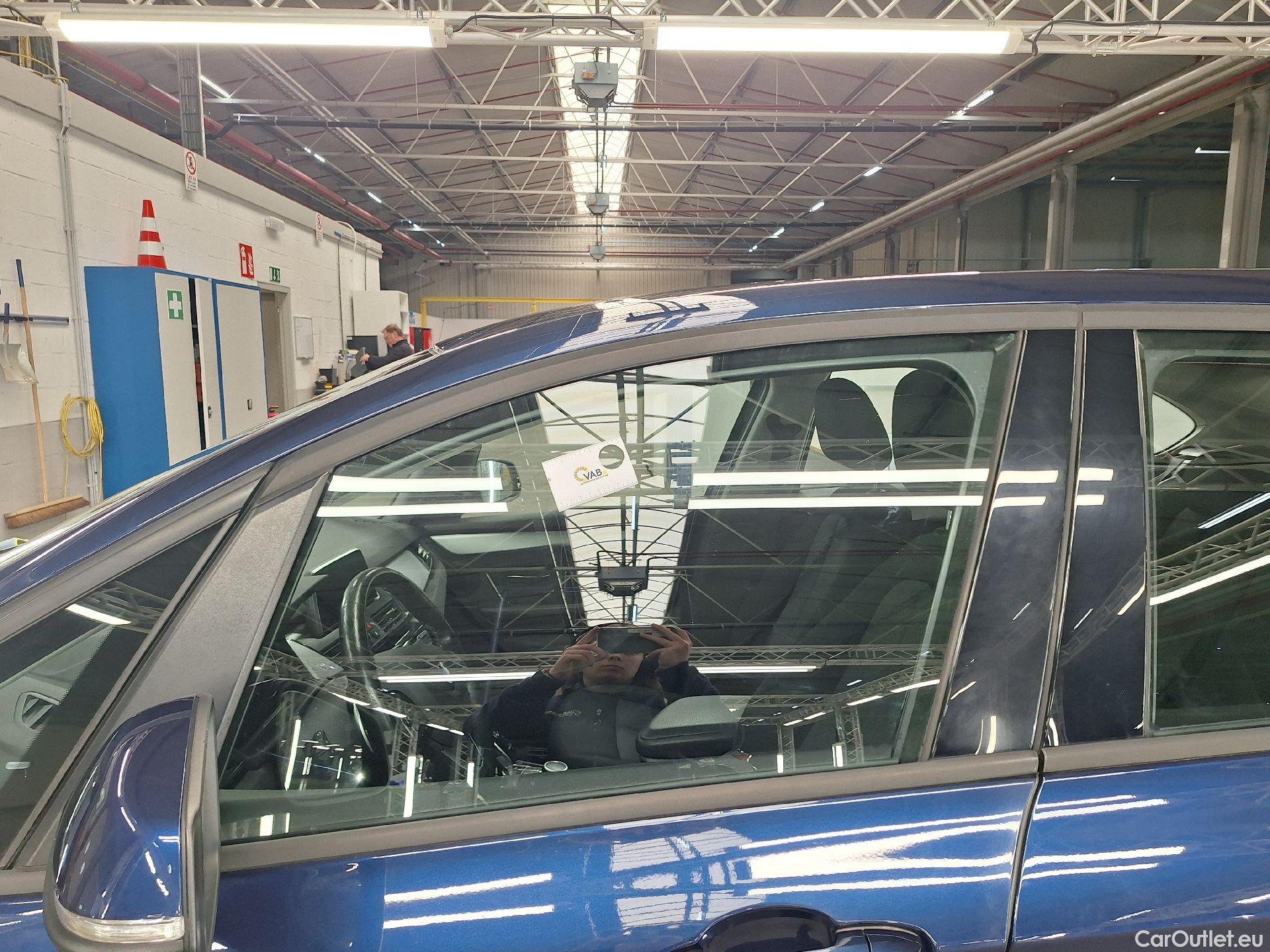  Bmw  Serie 2 BMW, 2-serie Act.Tour '18, BMW 2 Reeks Active Tourer 218d (100kW) Sport-Aut.  #31