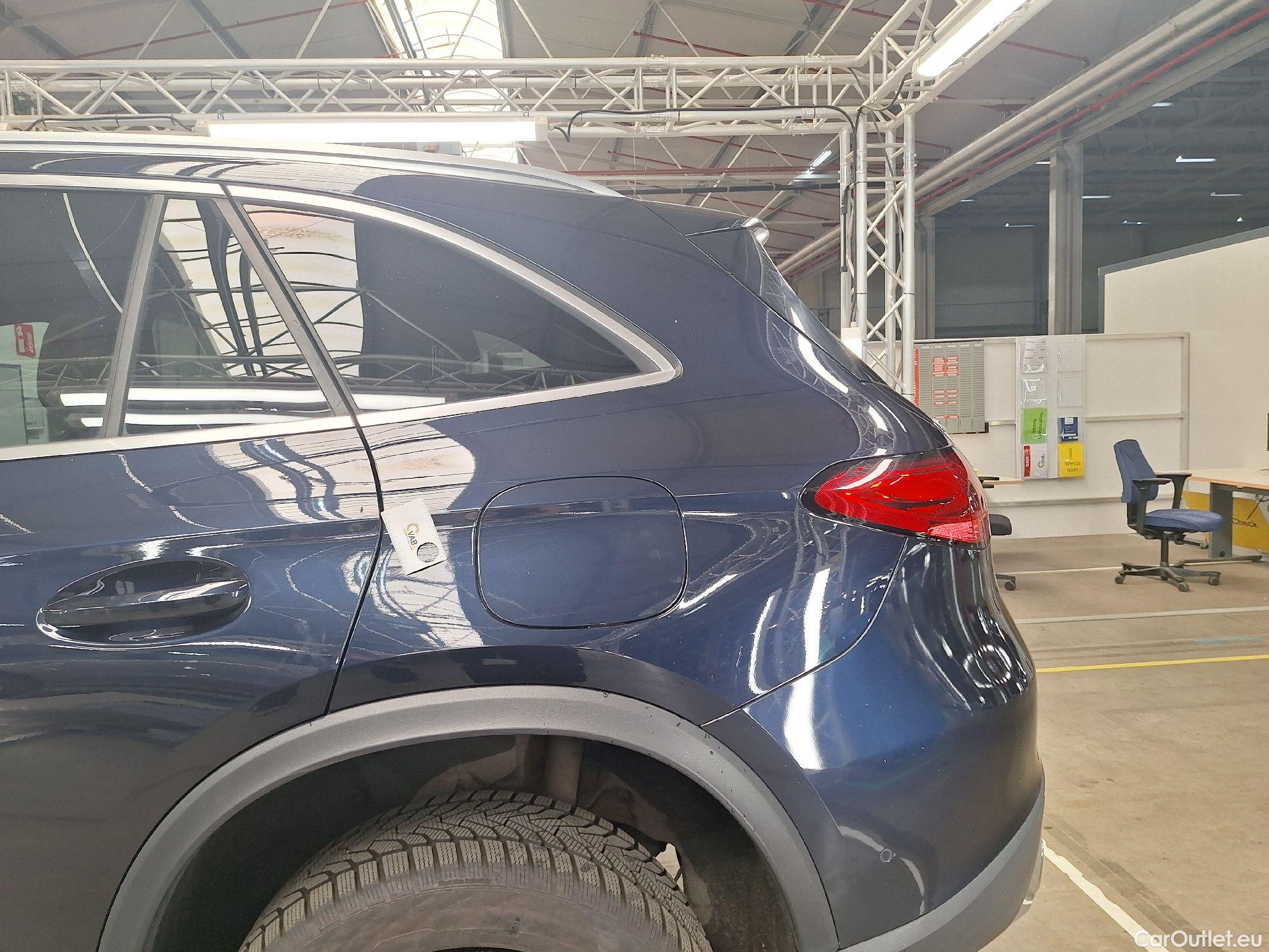  Mercedes  GLC Mercedes,  '22 PHEV, Mercedes-Benz   300 e 4MATIC Luxury Line 5d #28