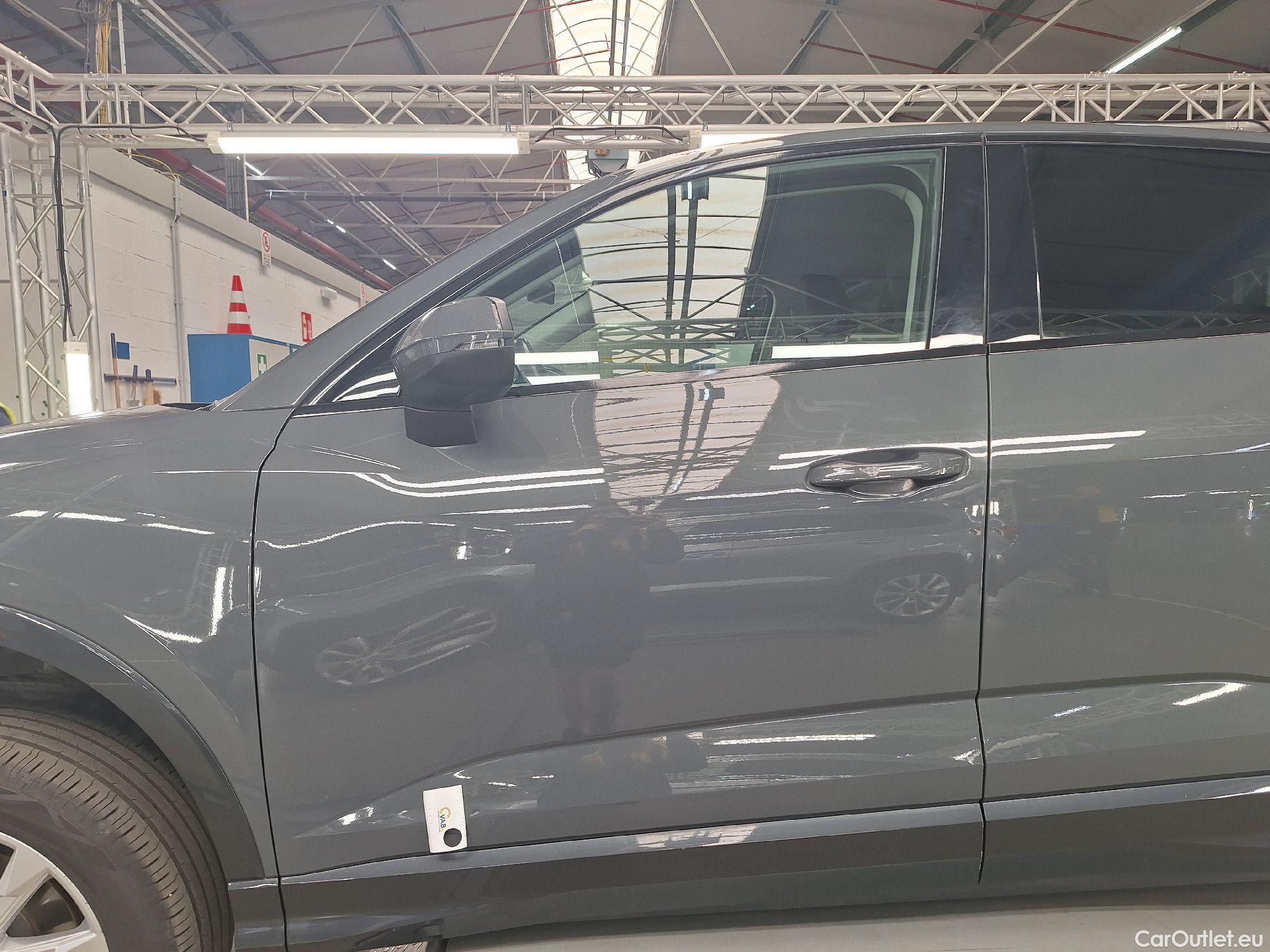  Audi  Q3 Audi,  SB '19, Audi  Sportback 35 TDI S tronic Bus. Ed. Attract #33