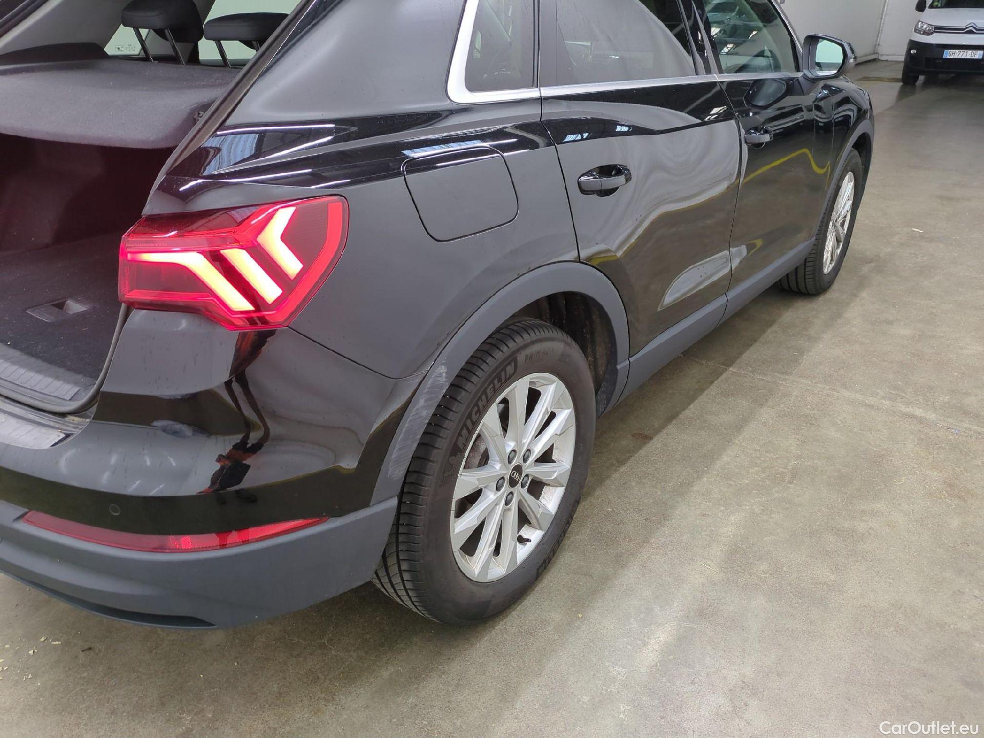  Audi  Q3 AUDI  / 2018 / 5P / SUV 35 TFSI 150 S Tronic Advanced(SL) #14