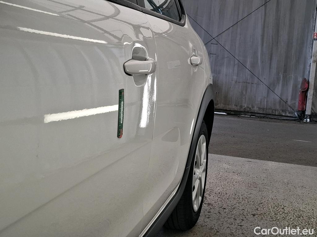  Citroen  C3  Société Feel 1.5 BlueHDI 100CV BVM6 E6d #4