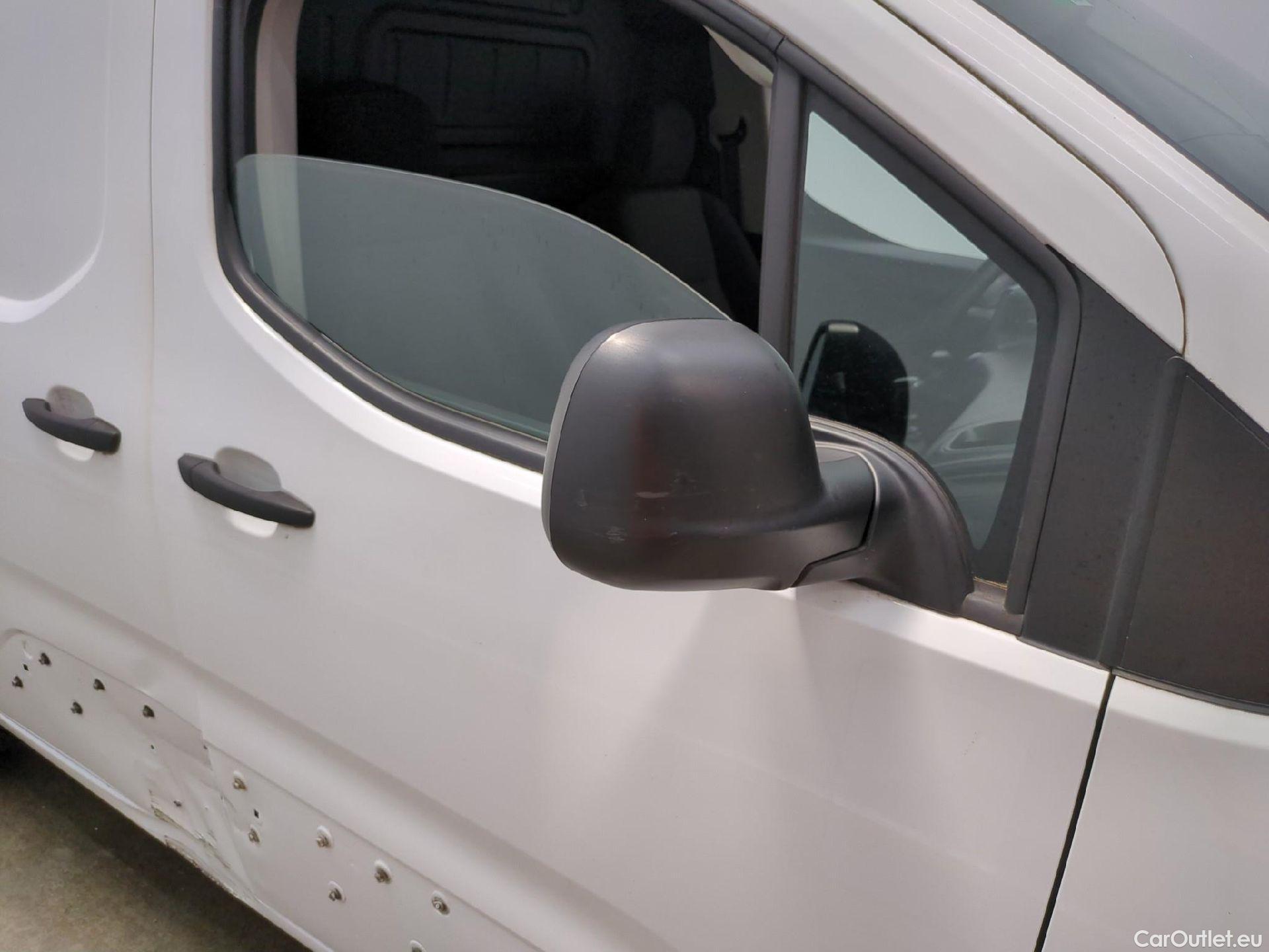  Citroen  Berlingo  Fourgon Club M 650 1.5 BlueHDi 100CV BVM6 E6d #32