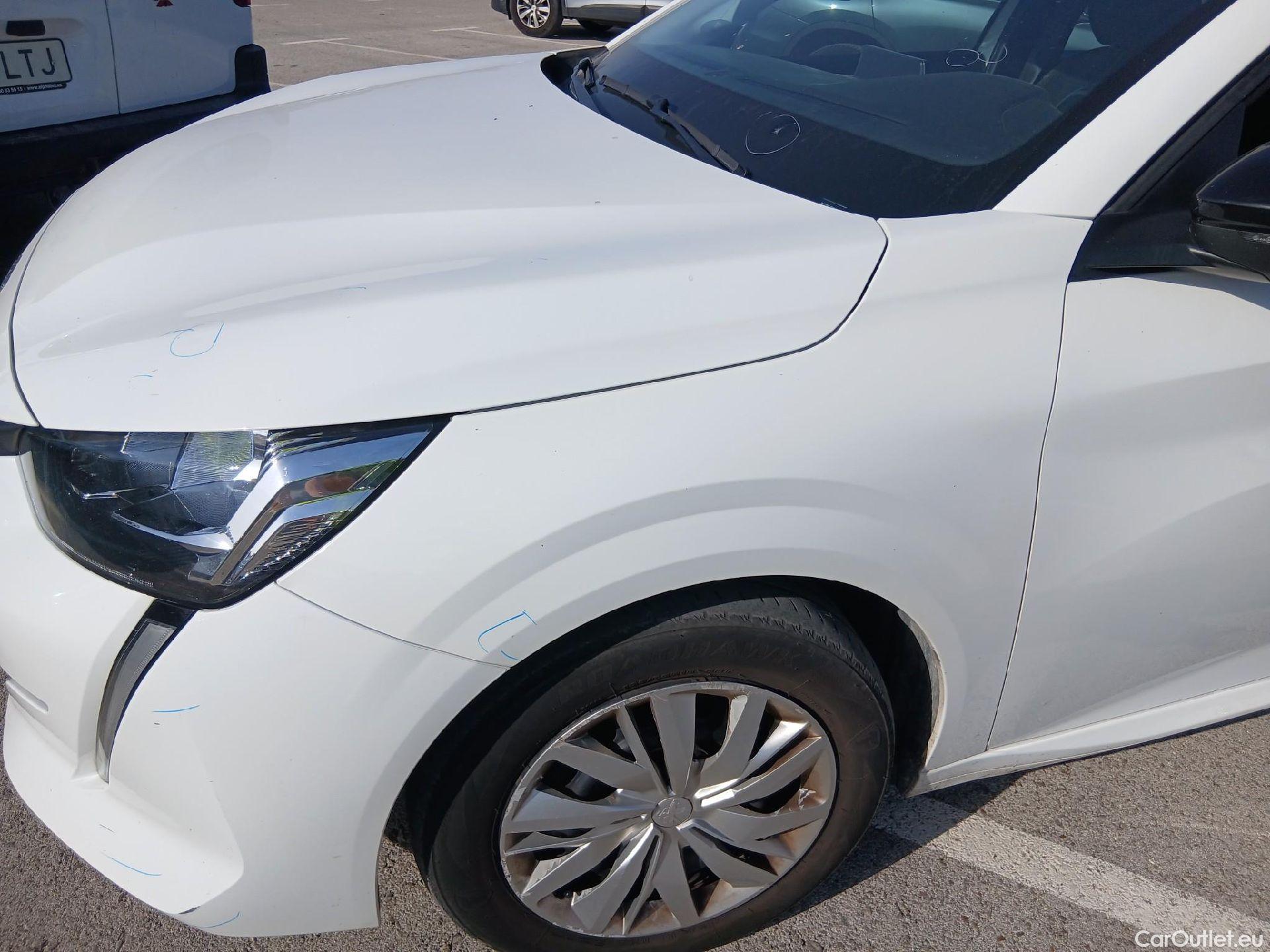  Peugeot  208 PEUGEOT  / 2019 / 5P / berlina con portón BlueHDi 73kW (100CV) Active #14