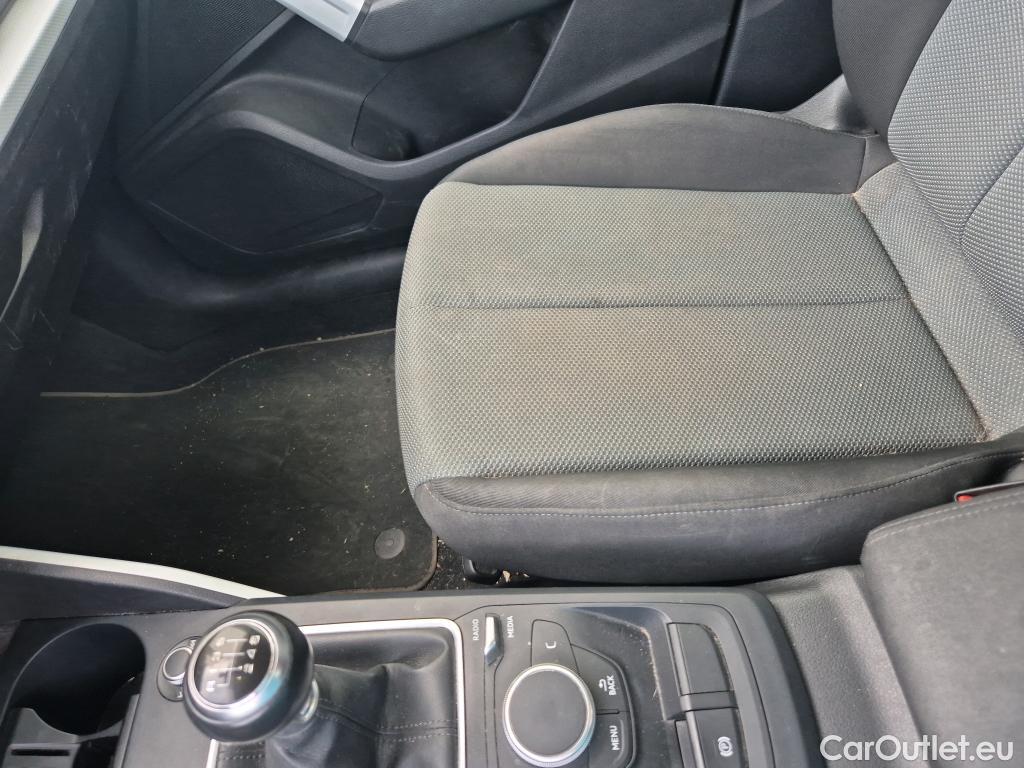  Audi  Q2 AUDI  / 2016 / 5P / todoterreno Design 30 TFSI 85kW (116CV) (AC) #2