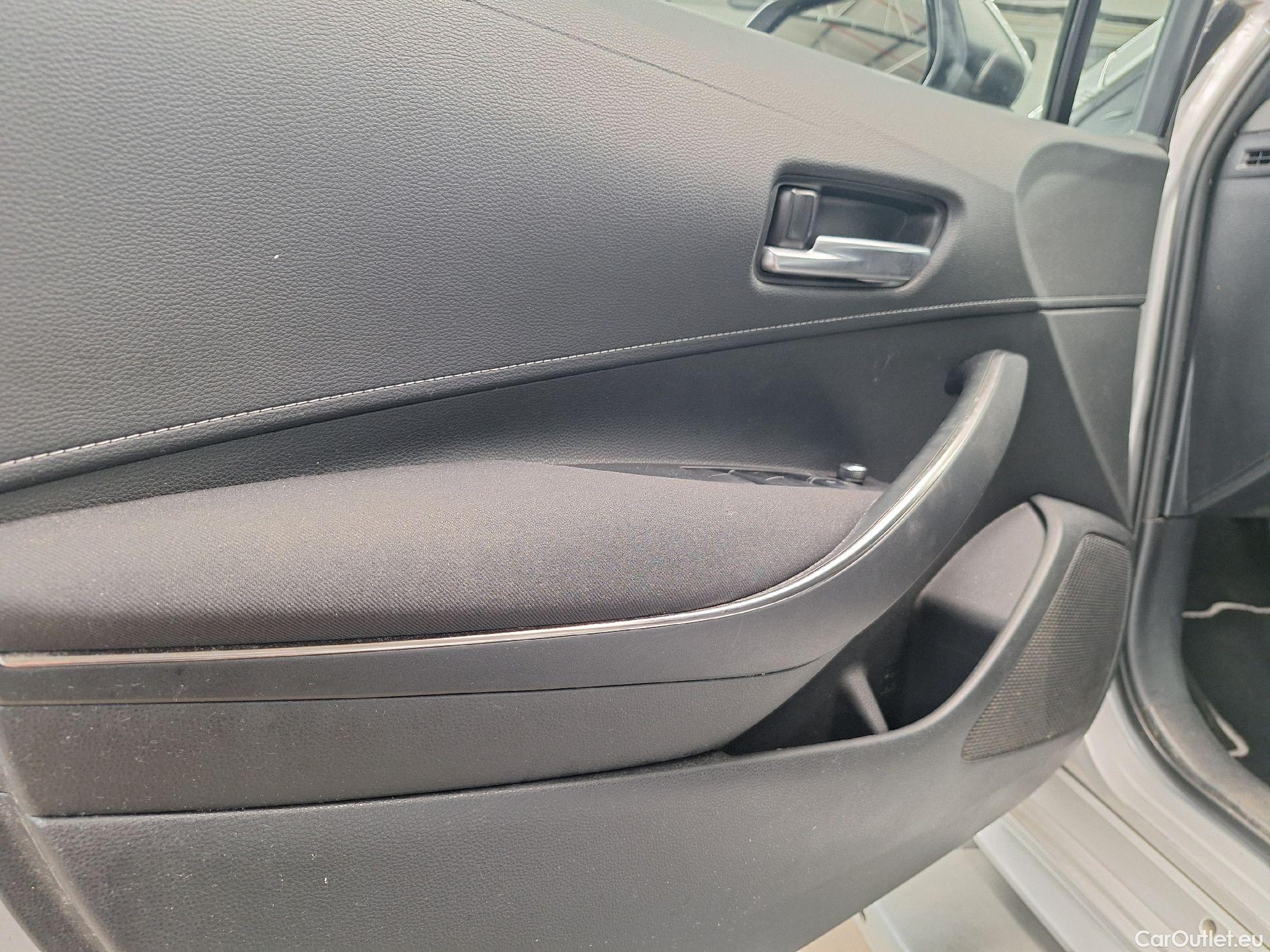  Toyota  Corolla Toyota,  TS '19, Toyota  Touring Sports 1.8 Hybrid Dynamic e #11