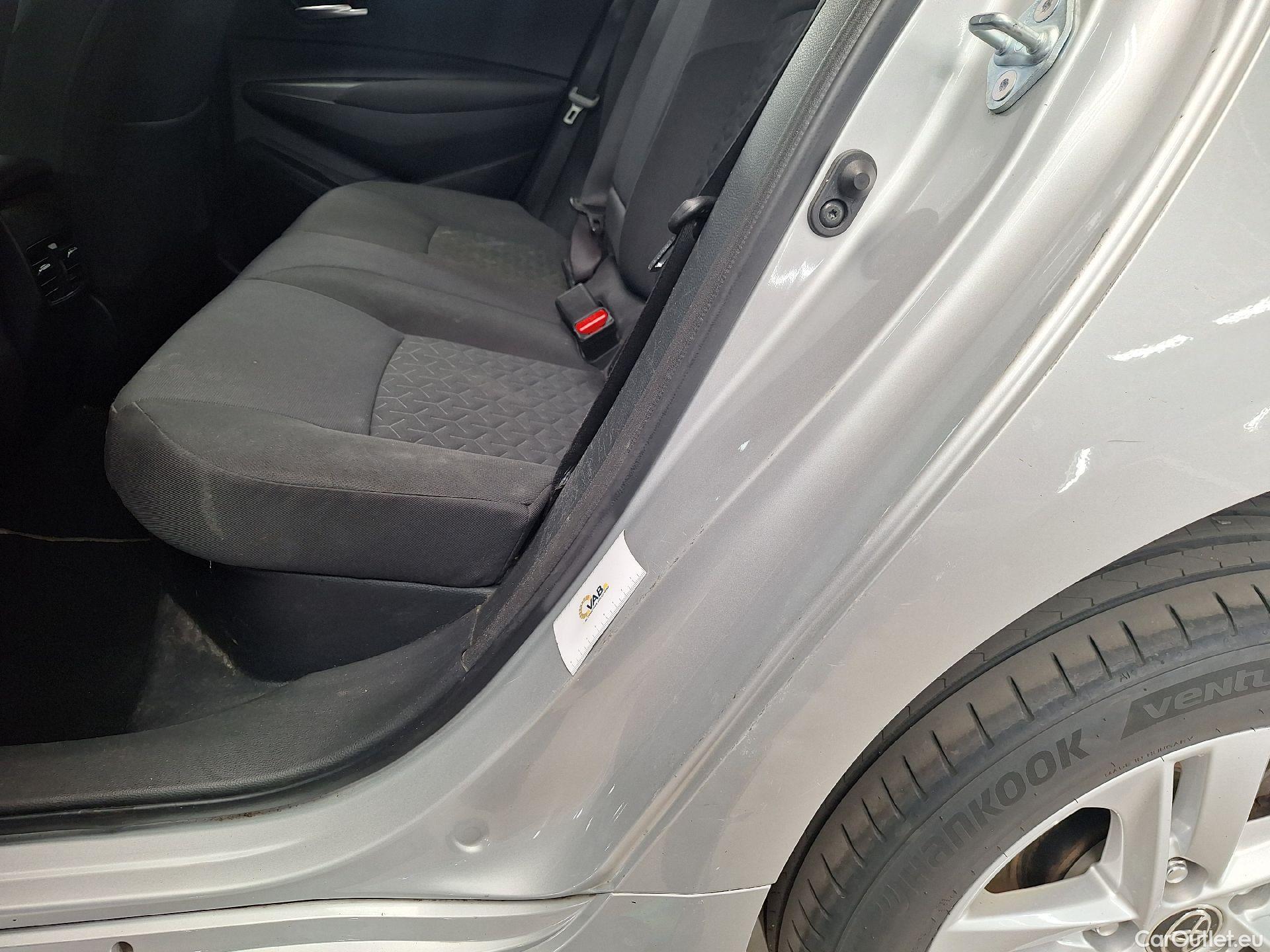  Toyota  Corolla Toyota,  TS '19, Toyota  Touring Sports 1.8 Hybrid Dynamic e #21