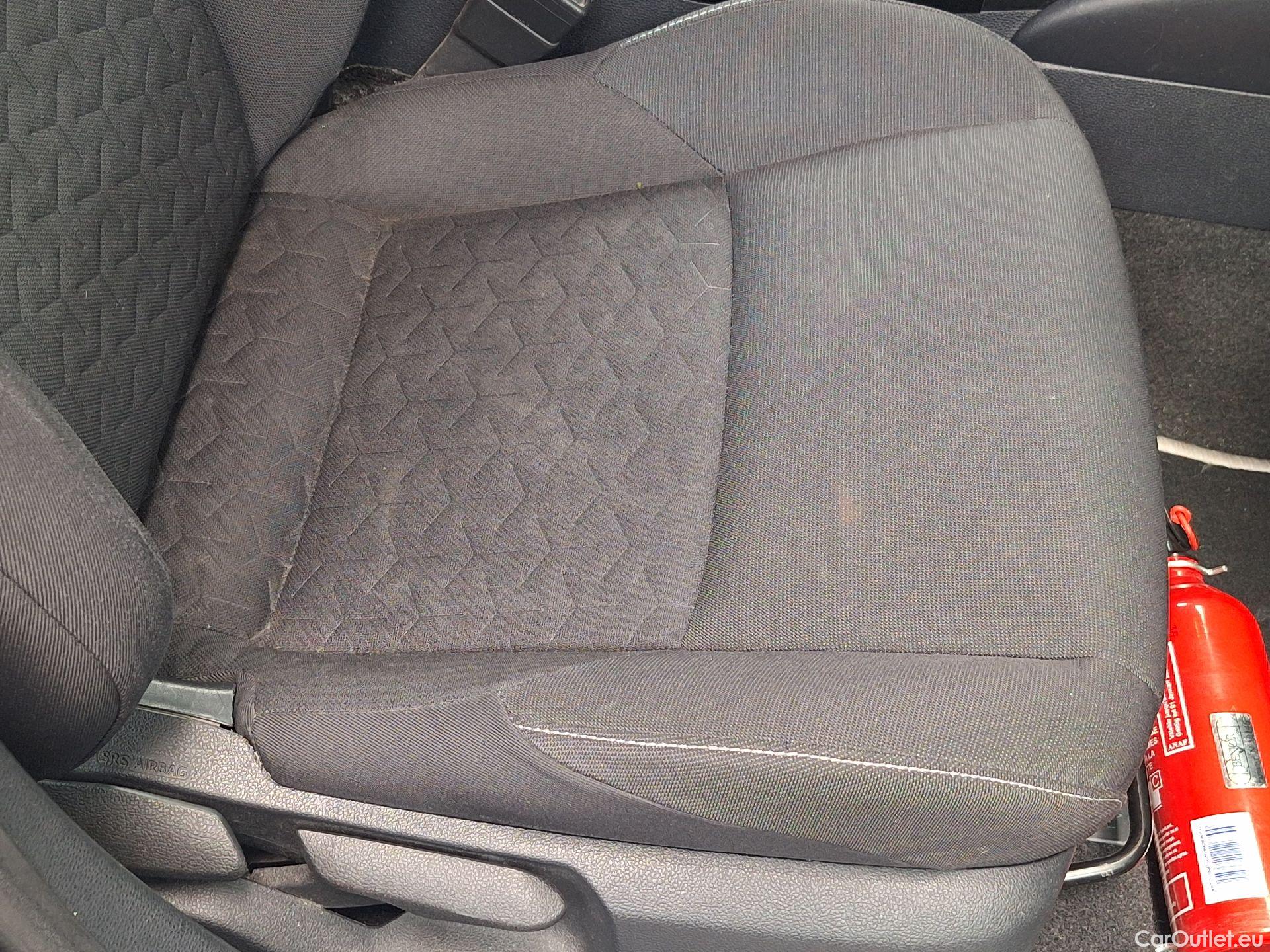  Toyota  Corolla Toyota,  TS '19, Toyota  Touring Sports 1.8 Hybrid Dynamic e #75