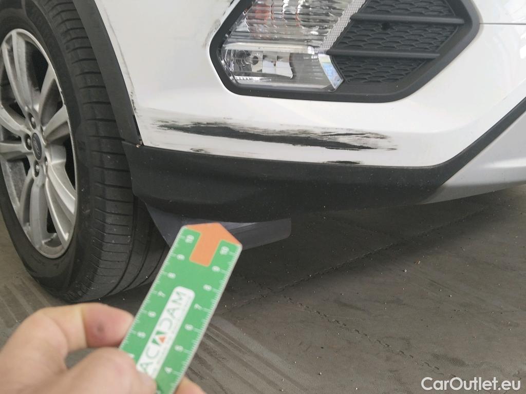  Ford  Kuga FORD  / 2016 / 5P / todoterreno 1.5 EcoBoost 88kW 4x2 Trend+ (CX) #29