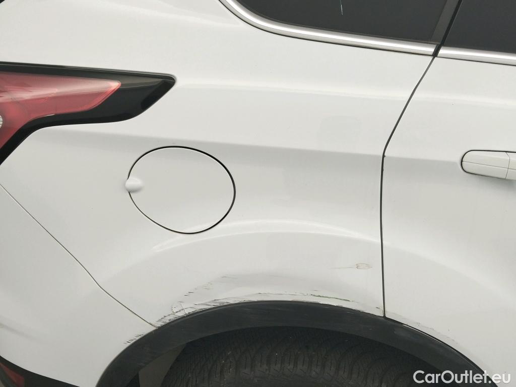  Ford  Kuga FORD  / 2016 / 5P / todoterreno 1.5 EcoBoost 88kW 4x2 Trend+ (CX) #3