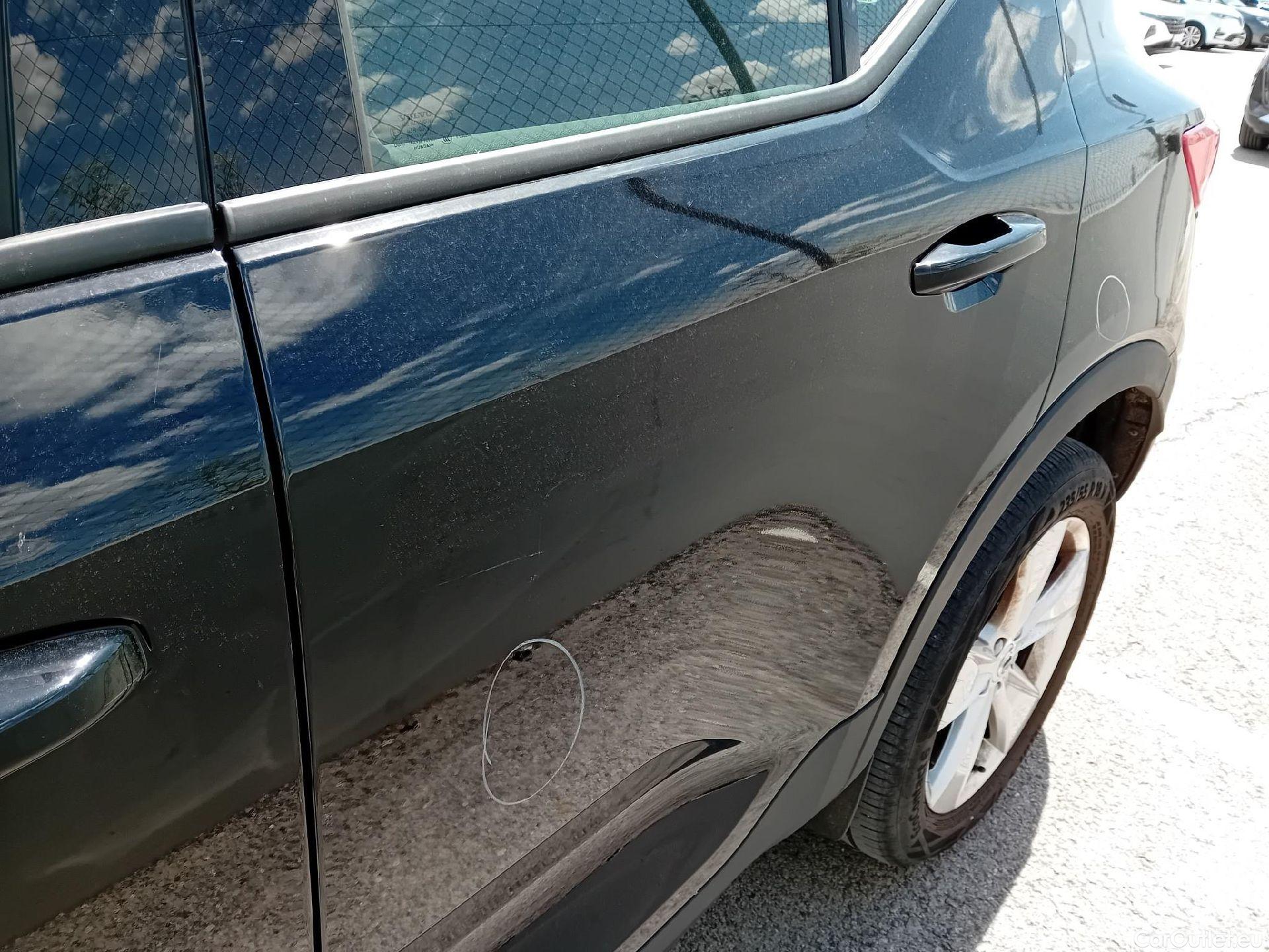  Volvo  XC 40 VOLVO XC40 / 2021 / 5P / todoterreno 2.0 B3 G Core Dark Auto #4