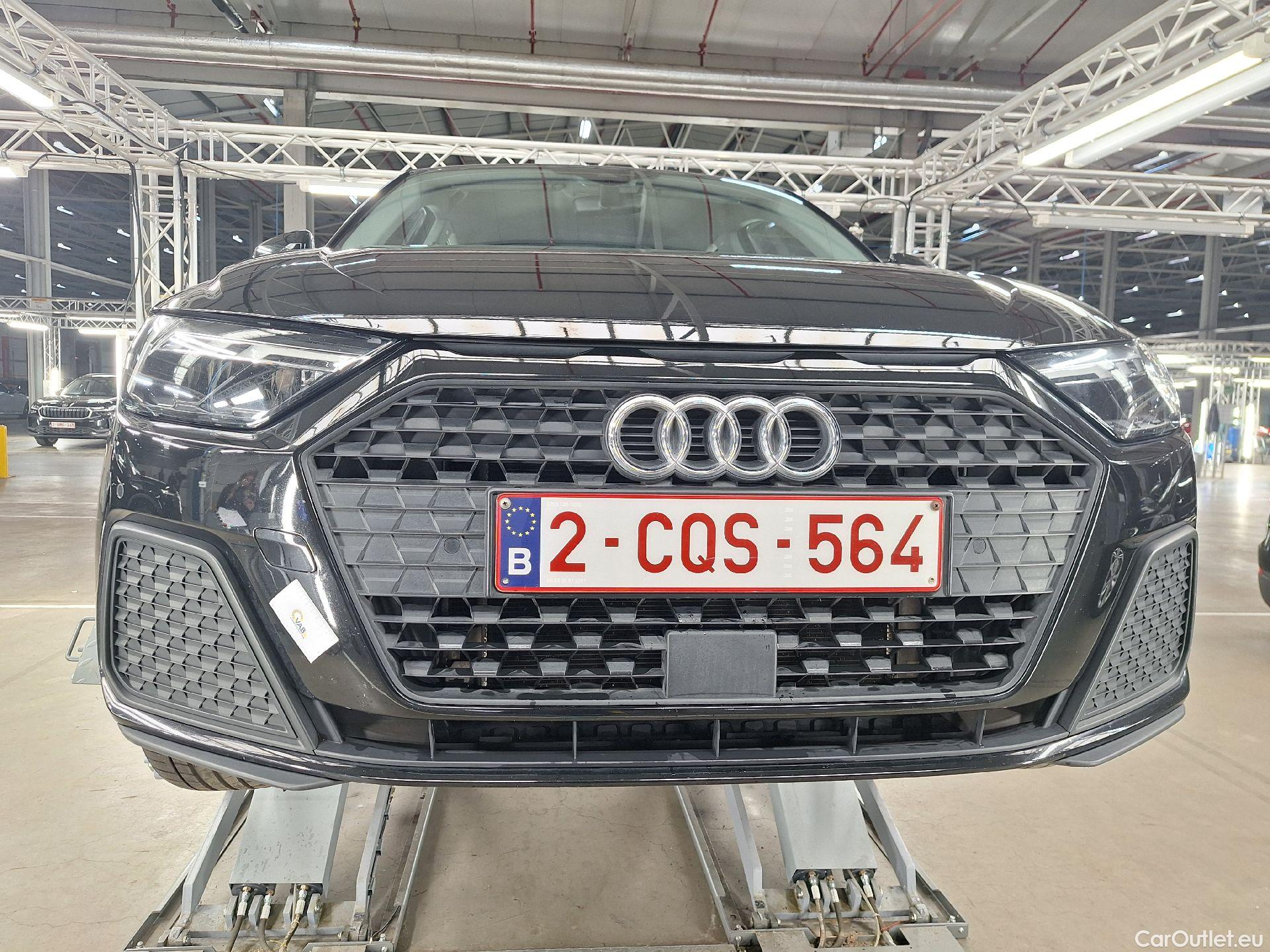  Audi  A1 Sportback Audi, A1 SB '18, Audi  1.0 25 TFSI 70kW S tronic Busine #1