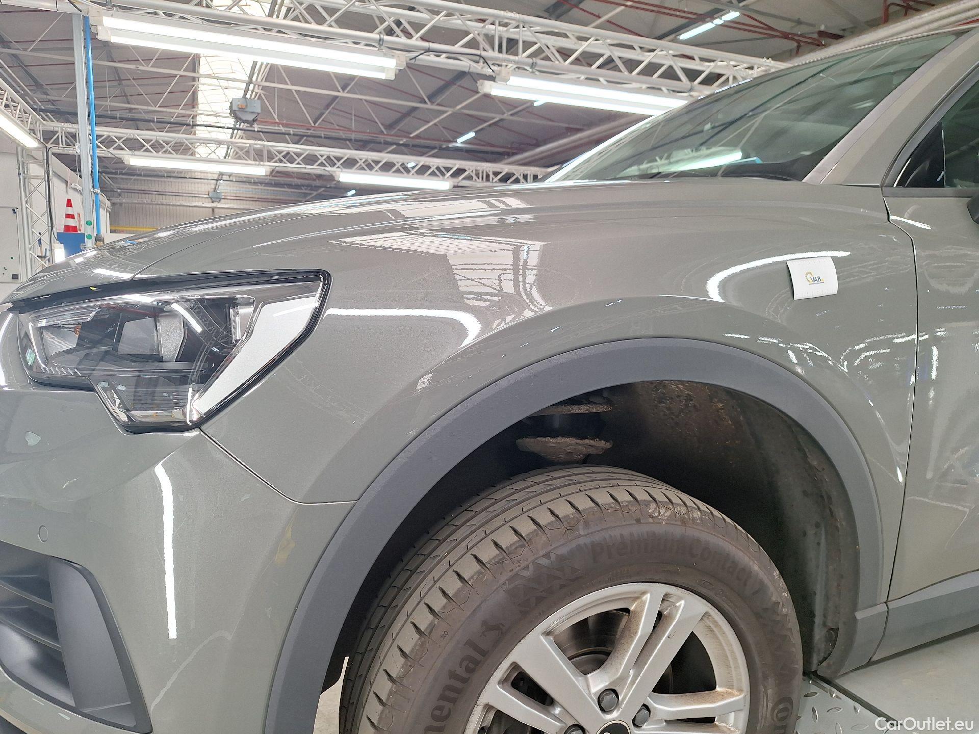  Audi  Q3 Audi,  '18, Audi  35 TDI S Tronic Business Edition 5d #1