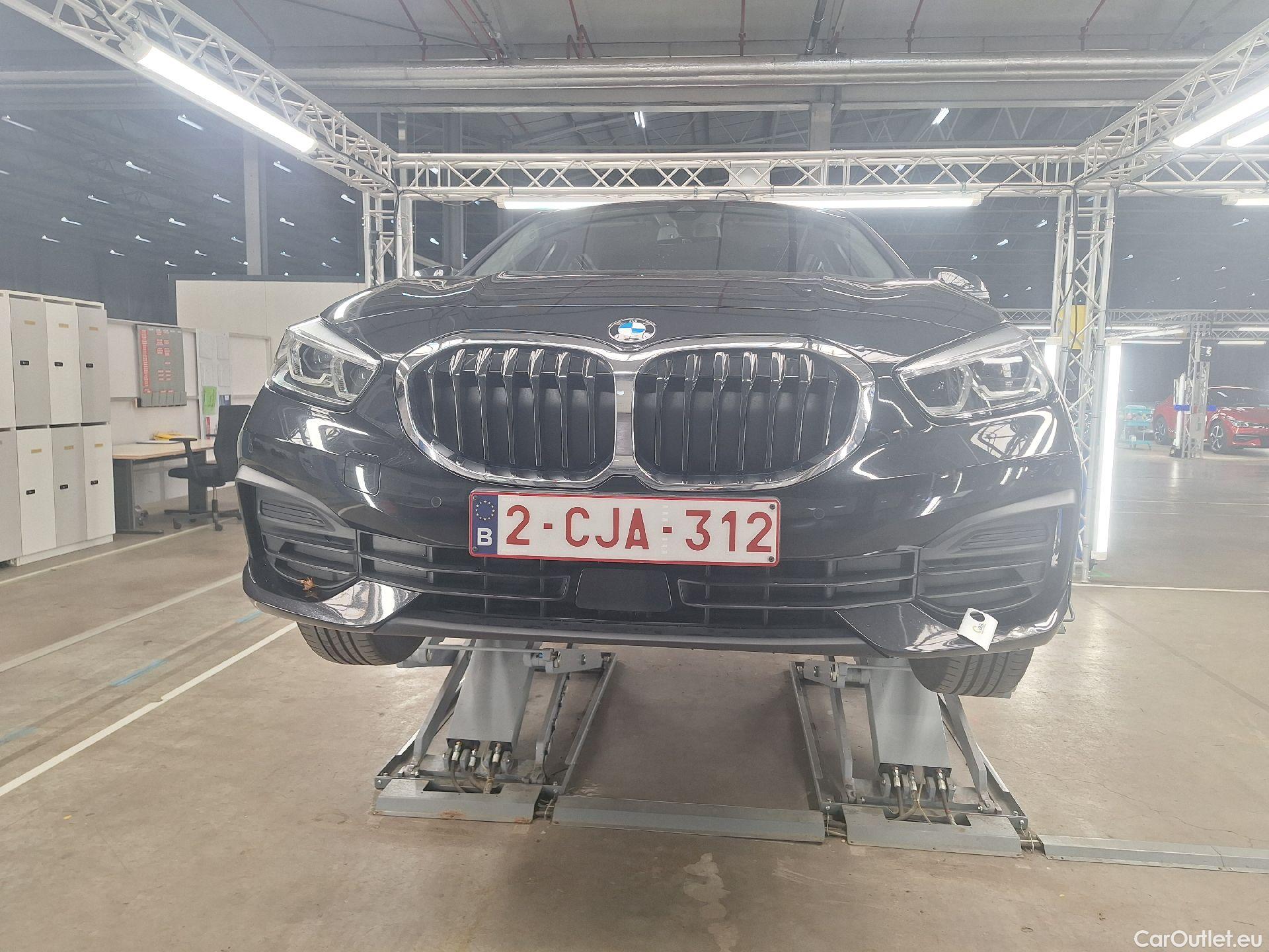  Bmw  Serie 1 BMW, 1-serie '19, BMW 1 Reeks Hatch 118iA (100 kW) 5d #28