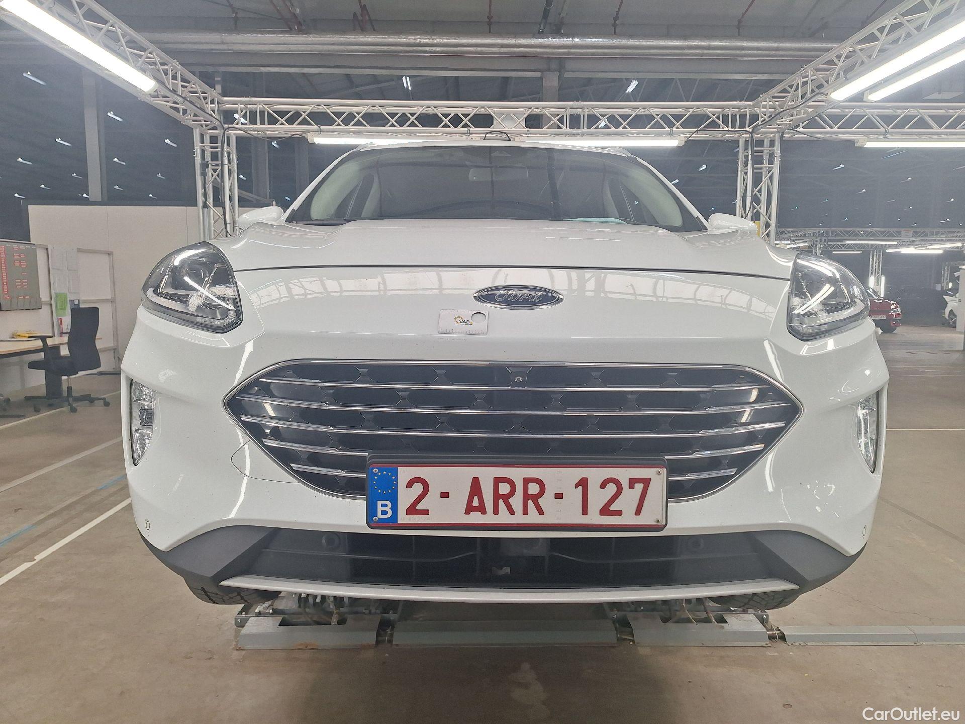  Ford  Kuga Ford,  '19, Ford  2.5i PHEV Aut. 165kW Titanium 5d #19