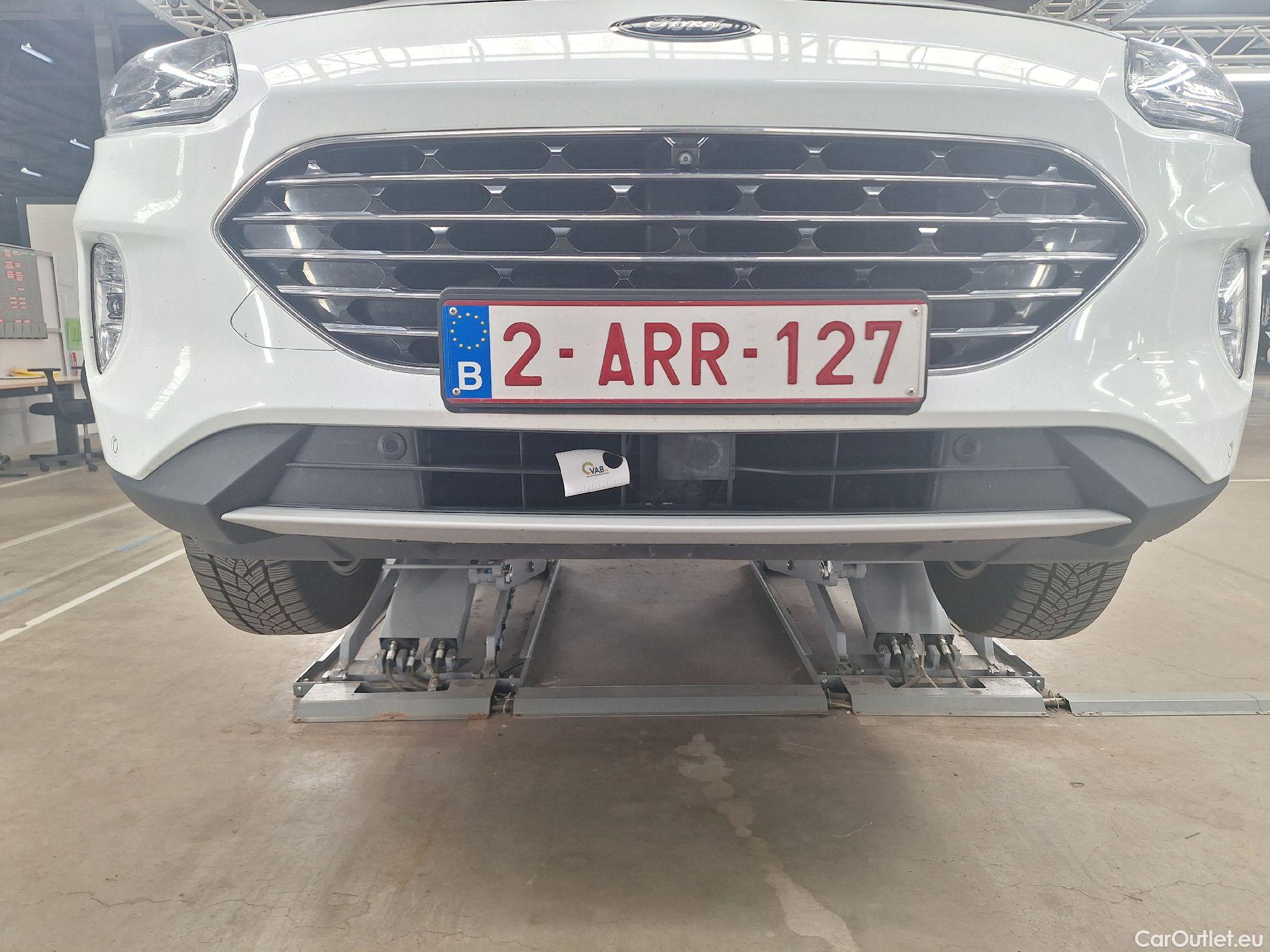  Ford  Kuga Ford,  '19, Ford  2.5i PHEV Aut. 165kW Titanium 5d #26