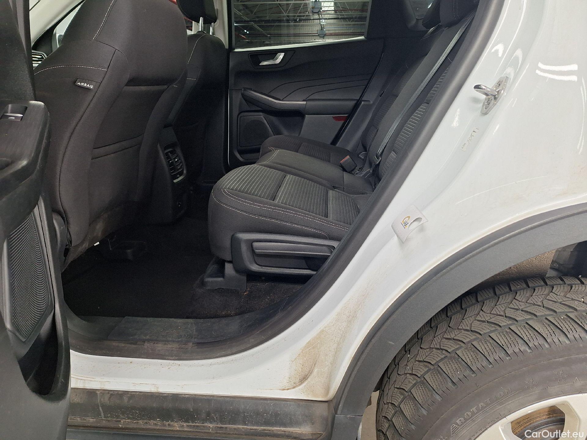  Ford  Kuga Ford,  '19, Ford  2.5i PHEV Aut. 165kW Titanium 5d #44