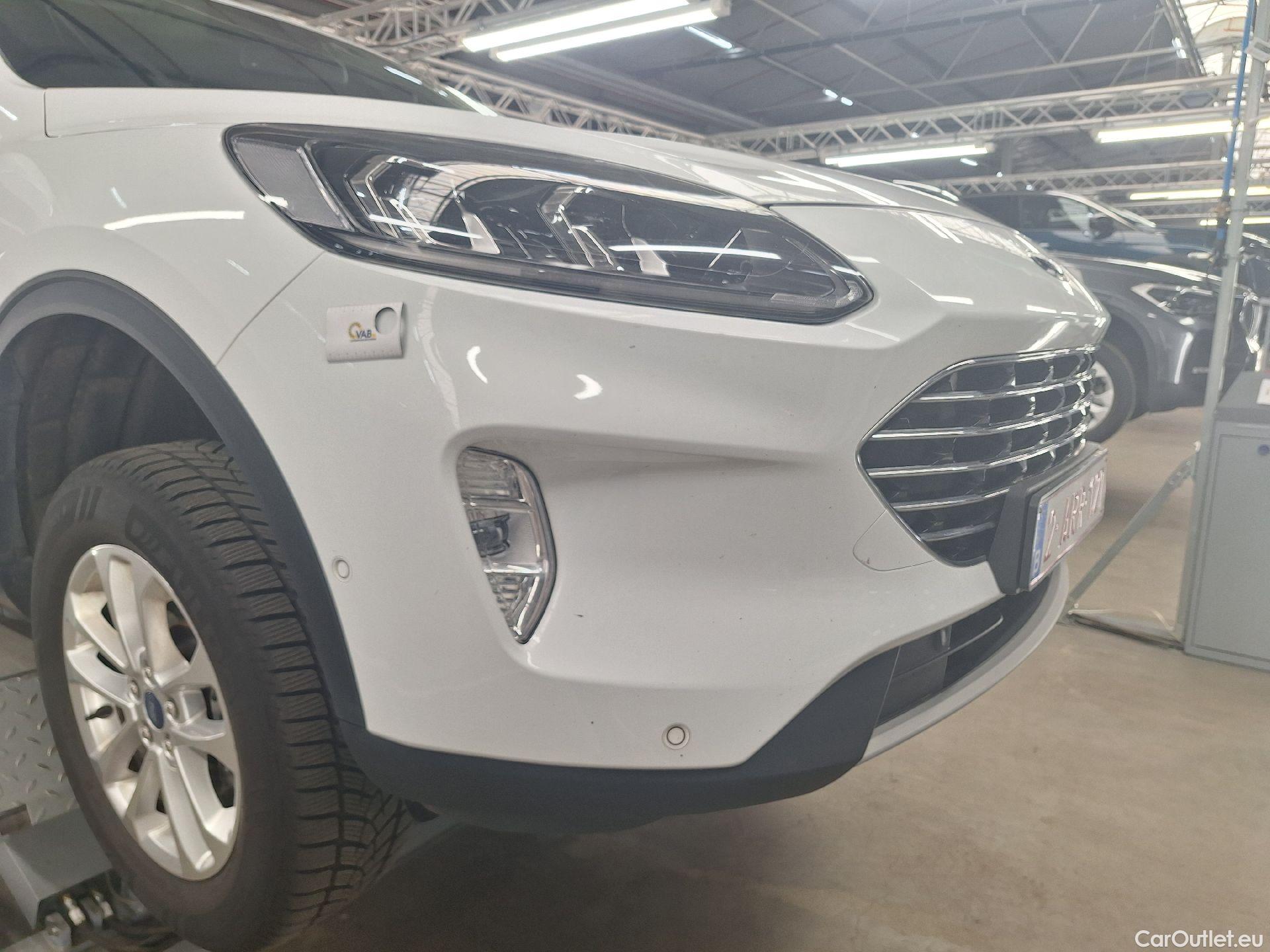  Ford  Kuga Ford,  '19, Ford  2.5i PHEV Aut. 165kW Titanium 5d #21