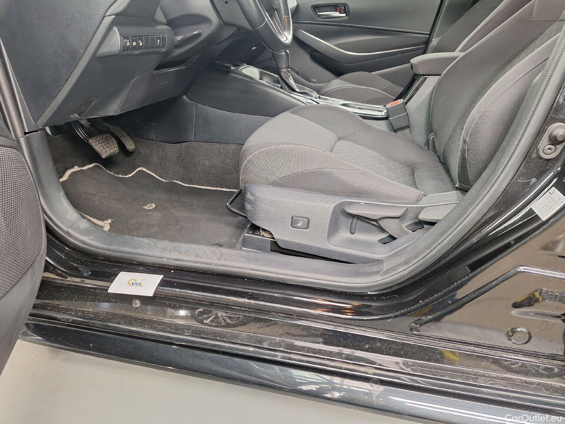  Toyota  Corolla Toyota,  TS '19, Toyota  Touring Sports 1.8 Hybrid Dynamic e #10