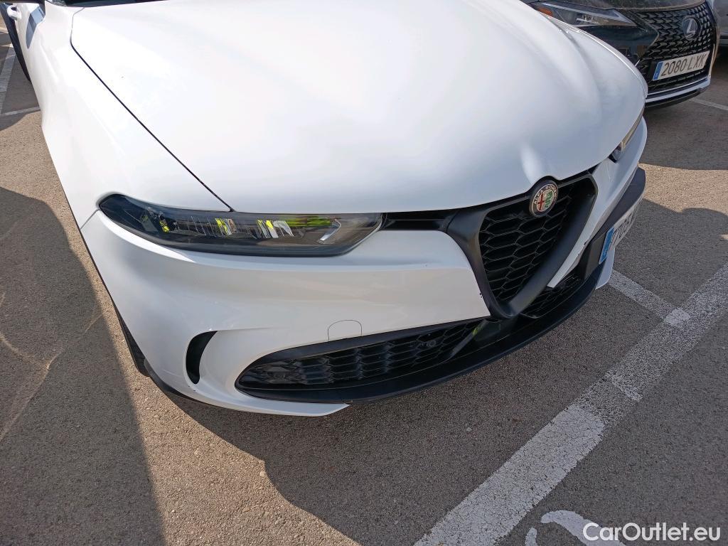  Alfa Romeo  TONALE Alfa Romeo  / 2022 / 5P / todoterreno 1.5 MHEV GASOLINA 130 CV SPRINT FWD #13