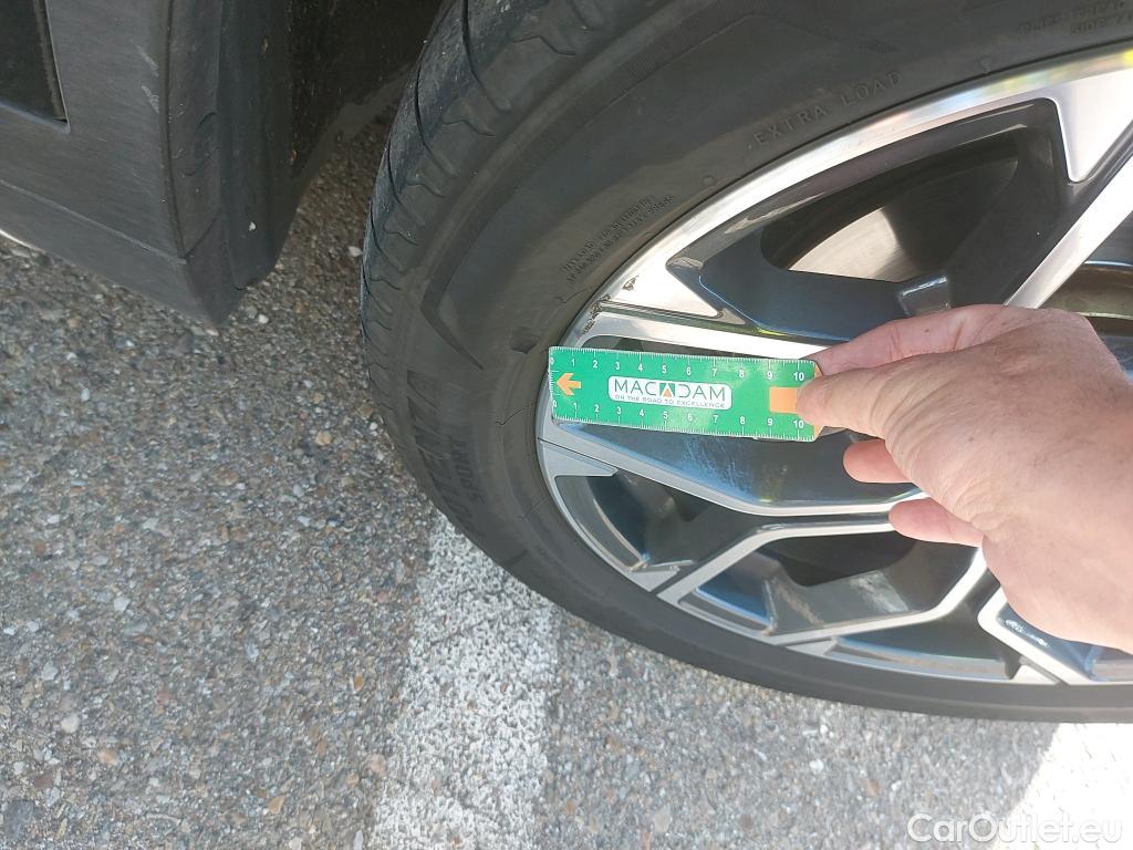  Bmw  X1 BMW  / 2019 / 5P / todoterreno sDrive18d #4