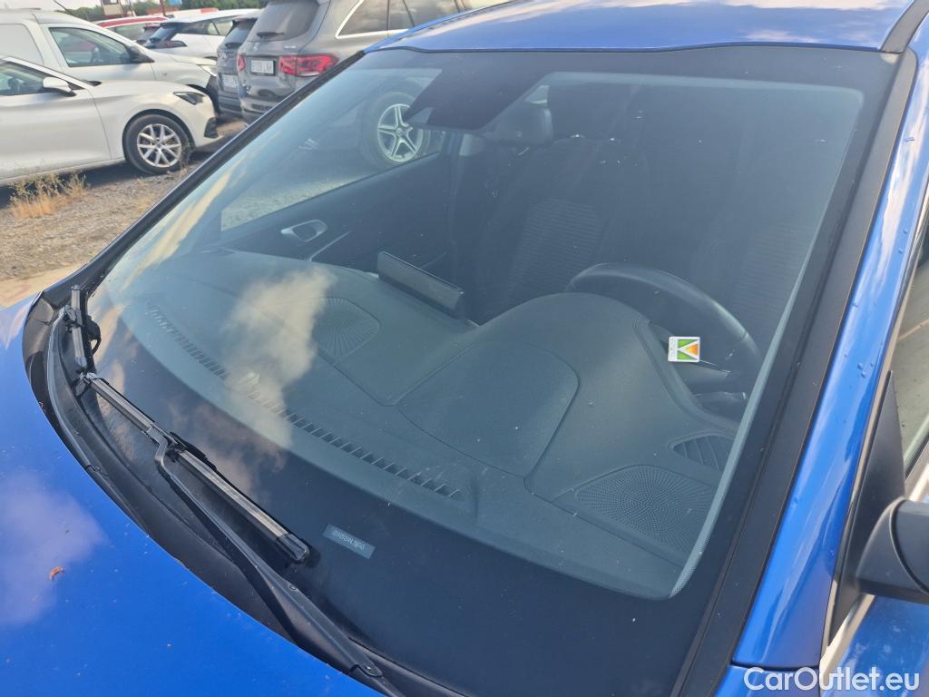  KIA  Cee'd KIA Ceed / 2021 / 5P / berlina con portón 1.0 T-GDi 88kW (120CV) Drive #1