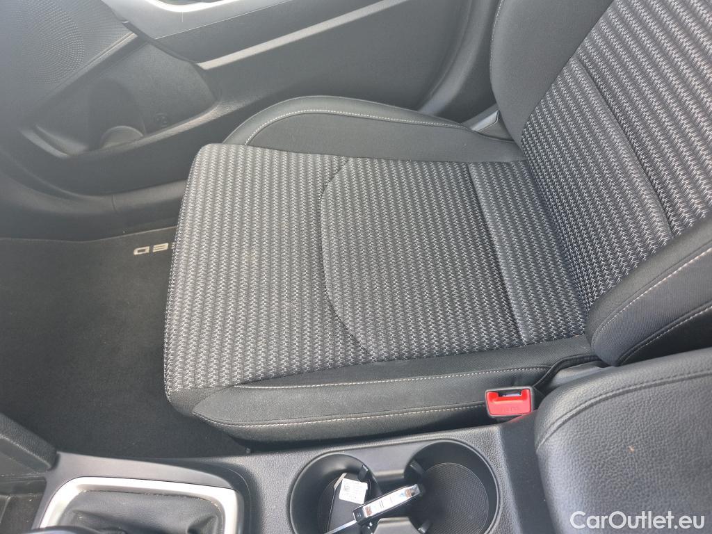  KIA  Cee'd KIA Ceed / 2021 / 5P / berlina con portón 1.0 T-GDi 88kW (120CV) Drive #14