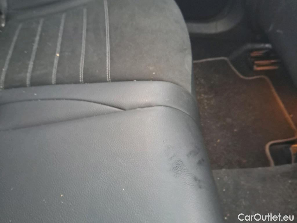  Mercedes  G-Klasee MERCEDES-BENZ Clase GLC 300 d 4MATIC 244 CV #Opcionales 6900 €# #12