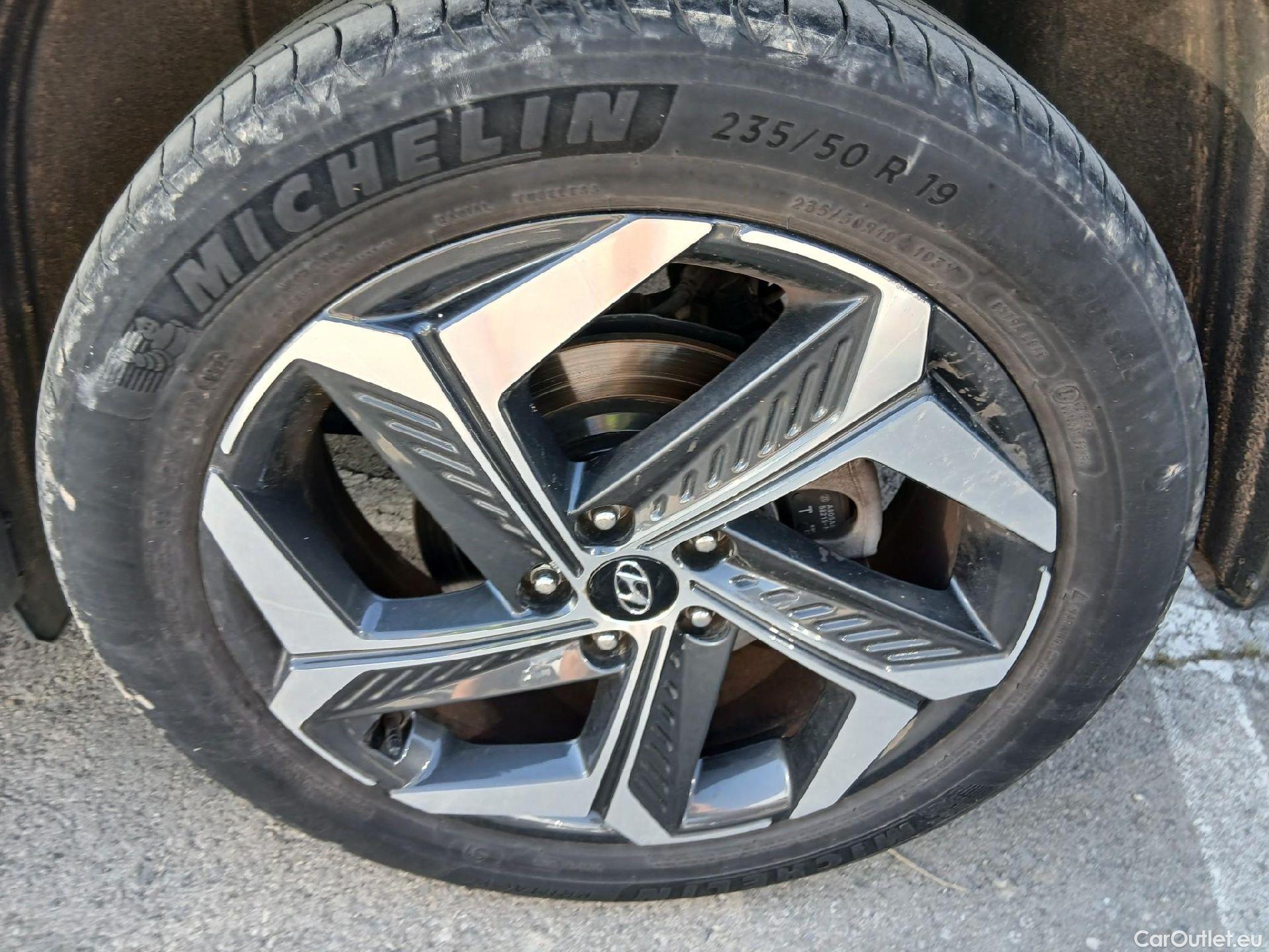  Hyundai  Tucson HYUNDAI  / 5P / 1.6 TGDI PHEV 265 CV Style Auto 4x4 #17