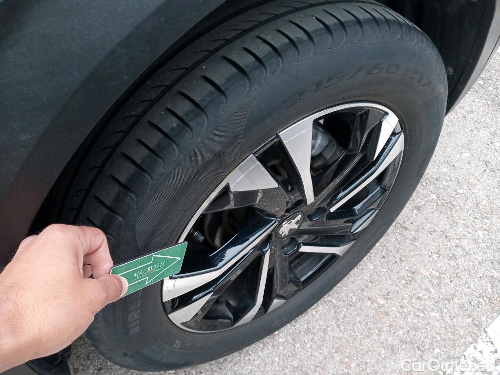  Peugeot  2008 PEUGEOT  / 2019 / 5P / todoterreno Allure Pack BlueHDI 81kW (110CV) (AC) #12
