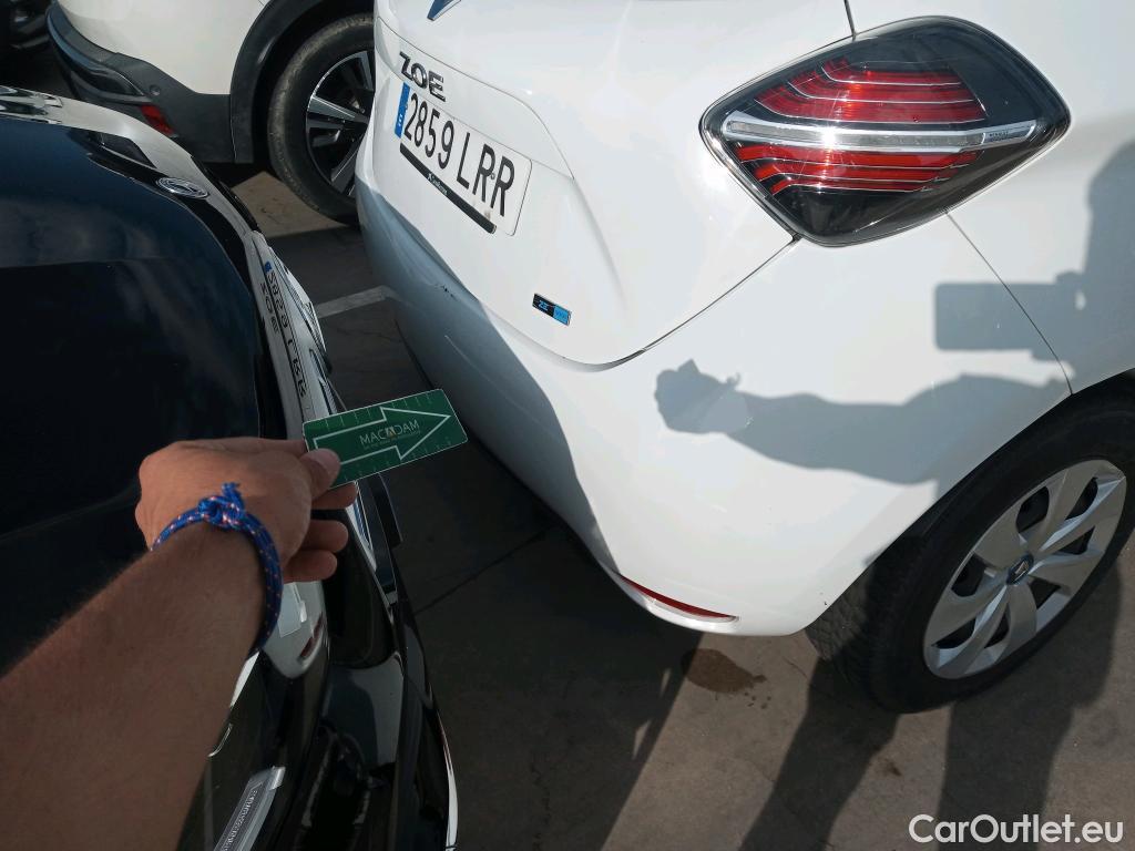  Renault  Zoe RENAULT  / 2019 / 5P / berlina con portón Life 80 kW R110 Bateria 40kWh #7
