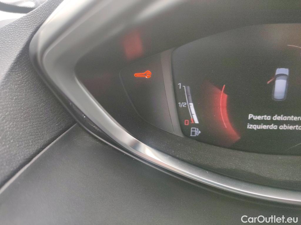  Peugeot  3008 PEUGEOT  / 2016 / 5P / todoterreno 1.5 BlueHDi 96kW (130CV) S&S Style #17