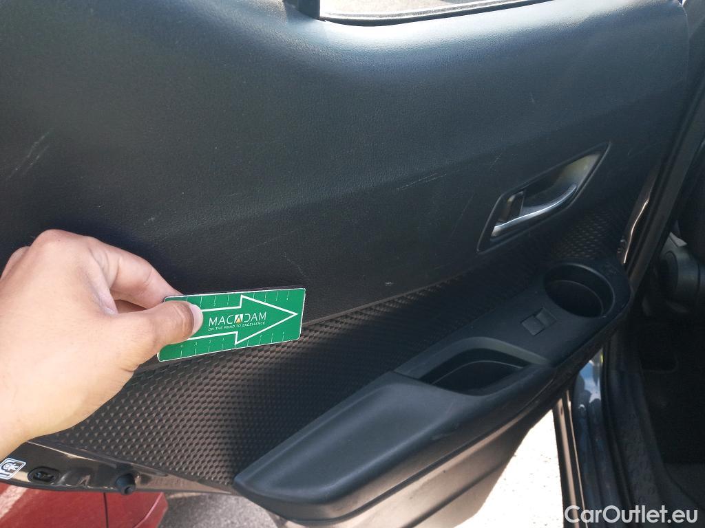  Toyota  C-HR TOYOTA  / 2019 / 5P / todoterreno 1.8 125H Advance #22