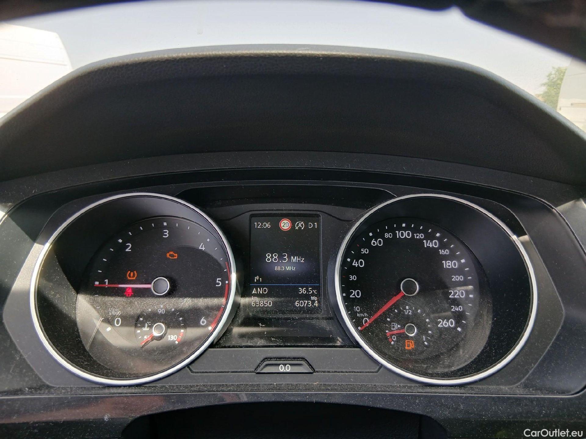  Volkswagen  Tiguan  Life 2.0 TDI 150CV AT7 E6d #35