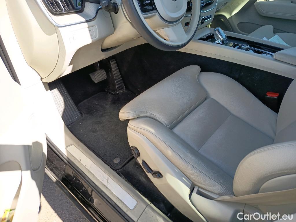 Volvo  XC60 VOLVO  / 2017 / 5P / todoterreno 2.0 T6 AWD Recharge Inscription Auto #26