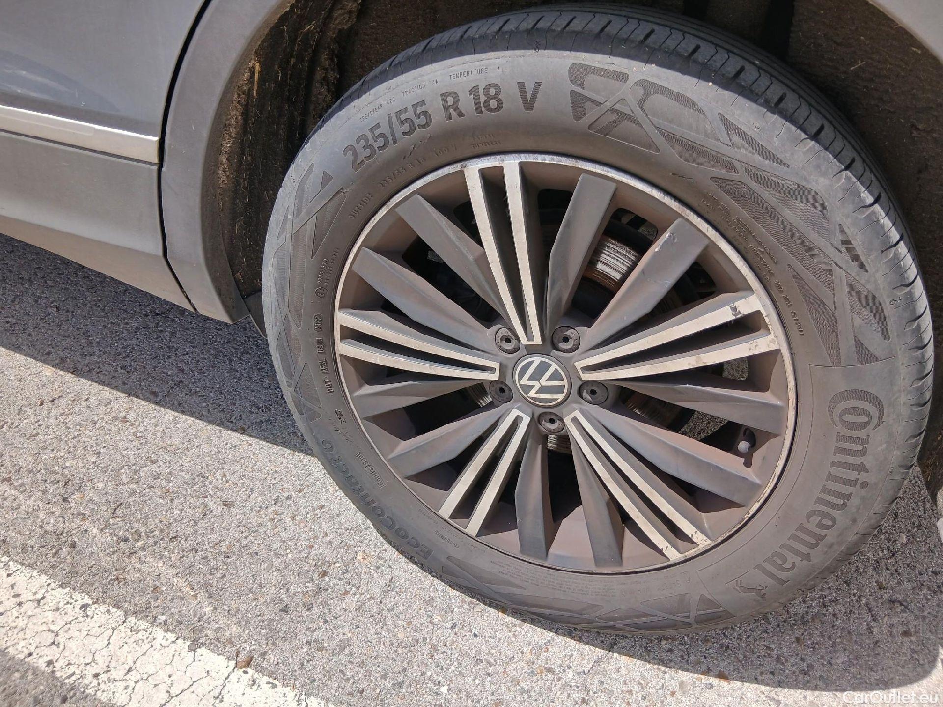  Volkswagen  Tiguan  Life 2.0 TDI 150CV AT7 E6d #23