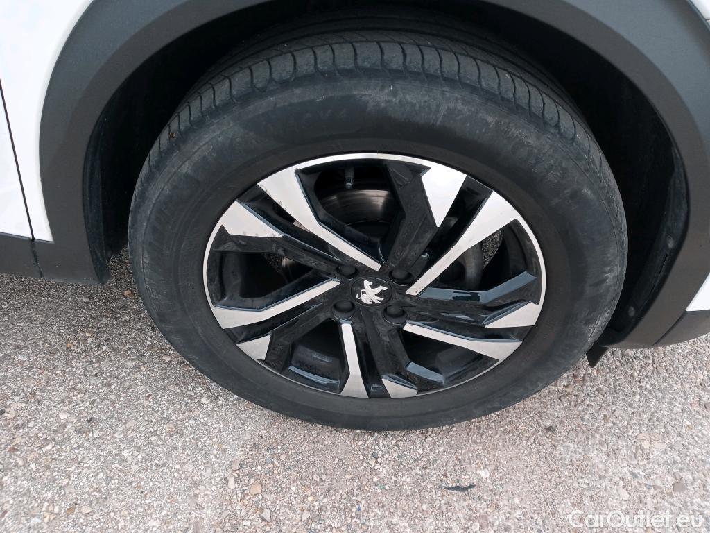  Peugeot  2008 PEUGEOT  / 2019 / 5P / todoterreno Allure Pack BlueHDI 81kW (110CV) (AC) #9