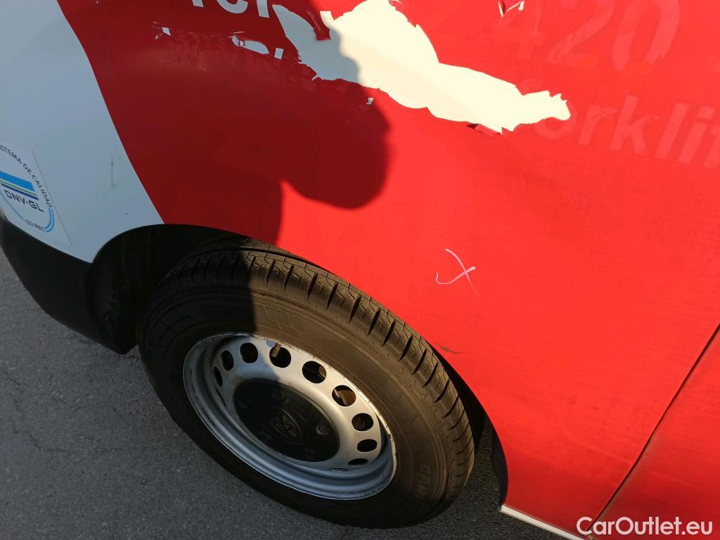  Toyota  Proace TOYOTA  / 2016 / 4P / furgón FU. MEDIO (L1) 2.0D 90kW COMFORT CARGA + #6