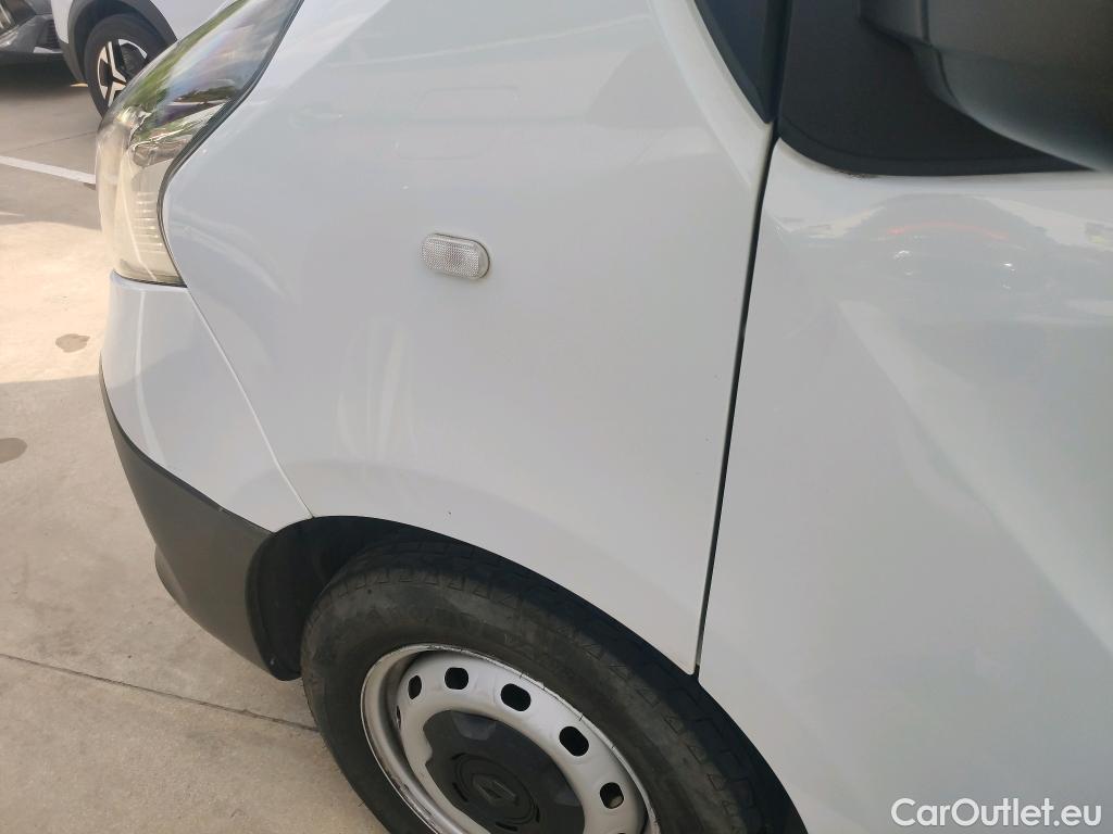  Renault  Trafic RENAULT  / 2019 / 4P / furgón Doble Cabina 27 L1 Energy BluedCi 88 kW #22