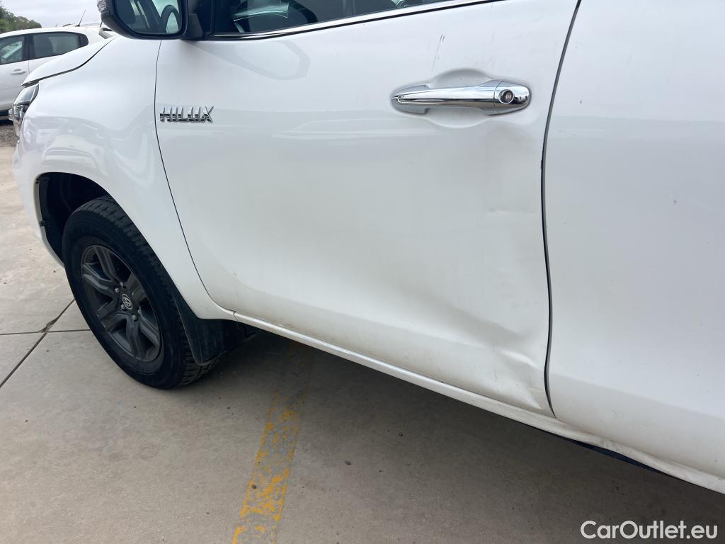  Toyota  Hilux TOYOTA  / 2020 / 4P / pickup 2.4 D-4D Cabina Doble GX Plus #6