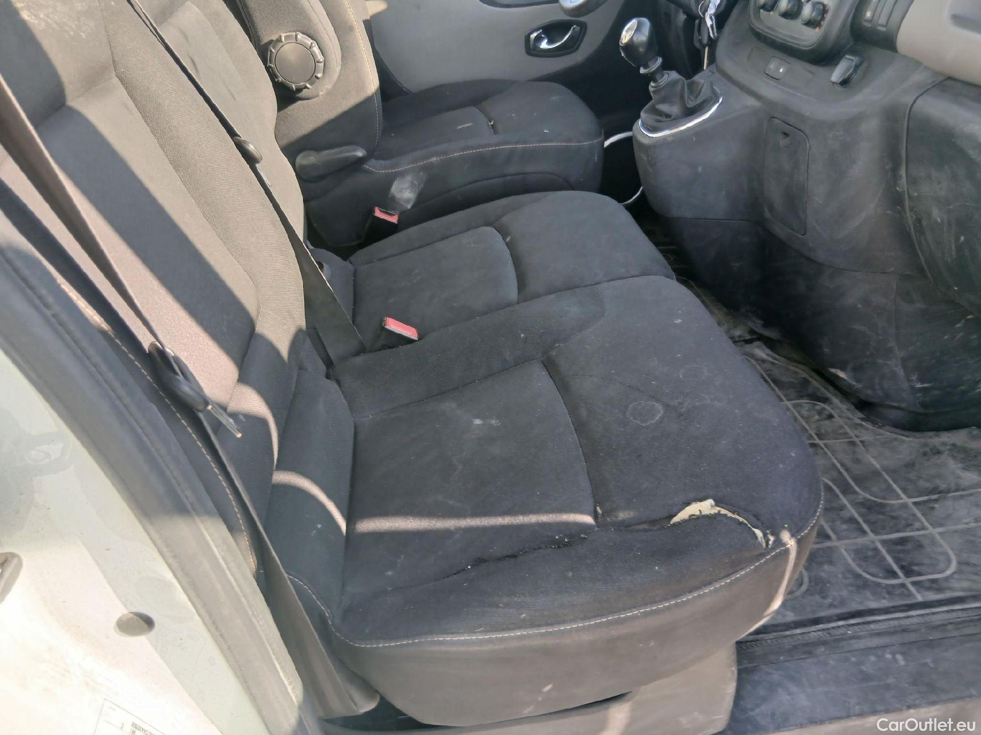  Nissan  NV300 NISSAN  / 2016 / 4P / furgón 1.6dCi 88kW (120CV) L1H1 1,2T PRO #36