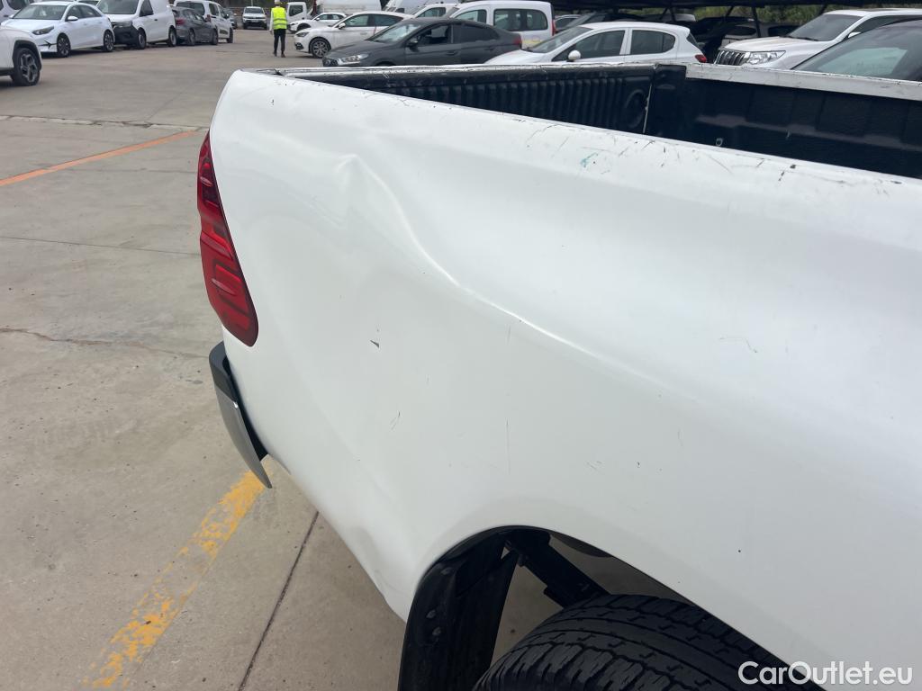  Toyota  Hilux TOYOTA  / 2020 / 4P / pickup 2.4 D-4D Cabina Doble GX Plus #9