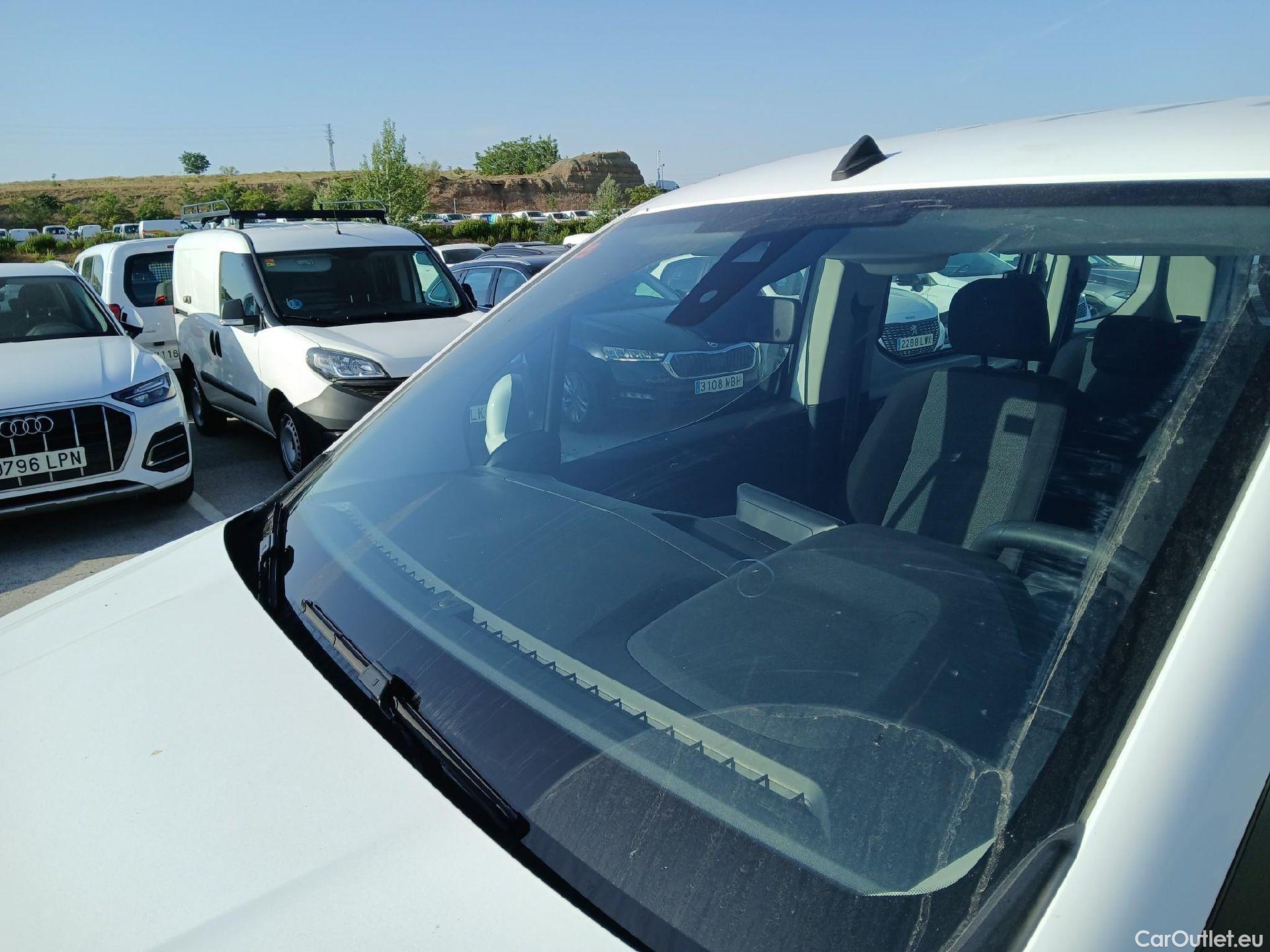  Peugeot  RIFTER PEUGEOT  / 2018 / 4P / combi Active Standard BlueHDi 73kW (IND) #10