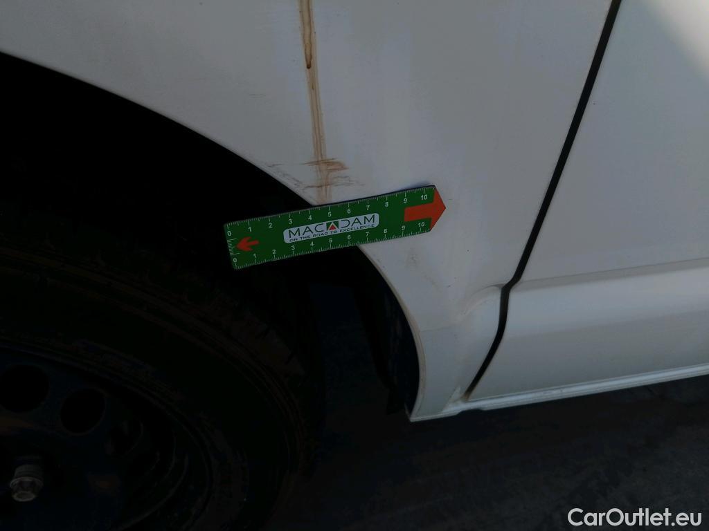  Land Rover  Discovery VOLKSWAGEN Transporter TN 2.0 TDI 150 CV 4MO #8