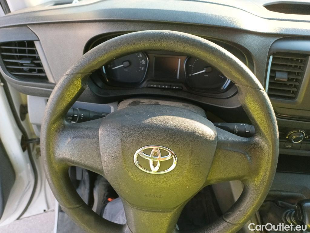  Toyota  Proace TOYOTA  / 2016 / 4P / furgón FU. MEDIO (L1) 2.0D 90kW COMFORT CARGA + #30