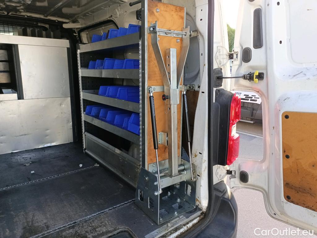  Toyota  Proace TOYOTA  / 2016 / 4P / furgón FU. MEDIO (L1) 2.0D 90kW COMFORT CARGA + #41