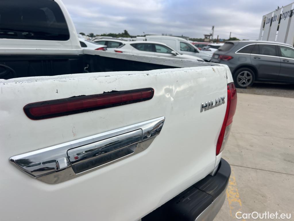  Toyota  Hilux TOYOTA  / 2020 / 4P / pickup 2.4 D-4D Cabina Doble GX Plus #5