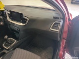  KIA  Cee'd KIA  1.5 T-GDI 160KM 6MT M 5d #35